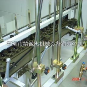 自轉(zhuǎn)機構